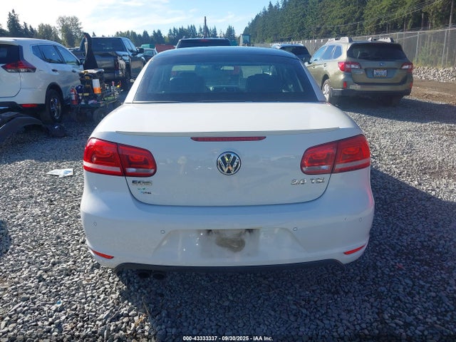 Volkswagen Eos 2014 WVWFW8AH3EV000404 Image 16
