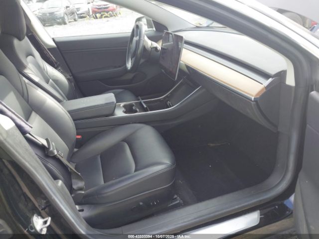 2018 TESLA MODEL 3 5YJ3E1EA6JF021041 Photo 4