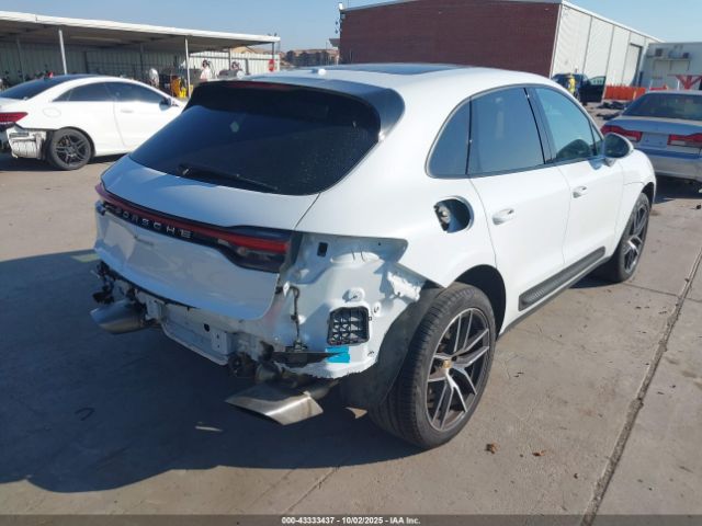 2024 PORSCHE MACAN WP1AA2A53RLB17492 Photo 3