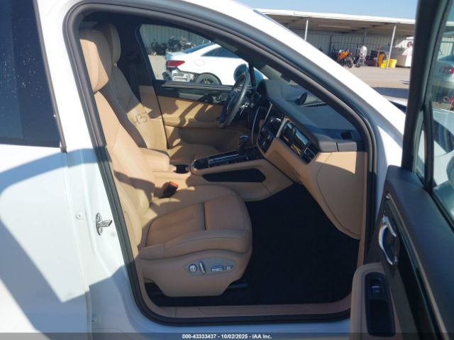 2024 PORSCHE MACAN WP1AA2A53RLB17492 Photo 4