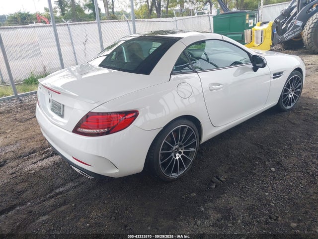 2019 MERCEDES-BENZ SLC 300 WDDPK3JAXKF159423 Photo 3