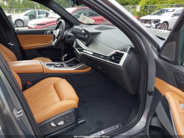 2023 BMW X7 5UX23EM09P9R52930 Photo 4