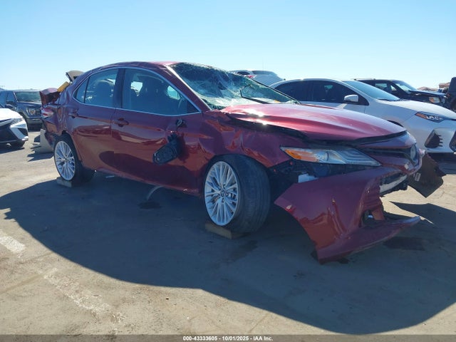 2019 4T1B11HK5KU725747 main image