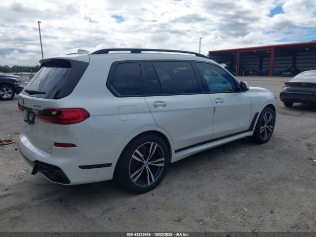 2022 BMW X7 5UXCW2C05N9K01283 Photo 3