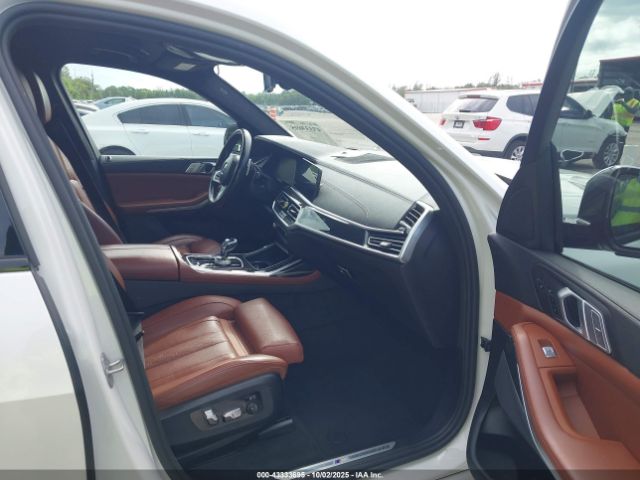 2022 BMW X7 5UXCW2C05N9K01283 Photo 4