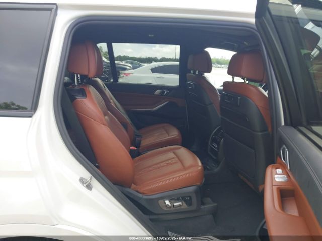 2022 BMW X7 5UXCW2C05N9K01283 Photo 7