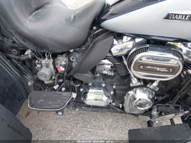 2020 HARLEY-DAVIDSON FLHTCUTG 1HD1MAF11LB854128 Photo 7