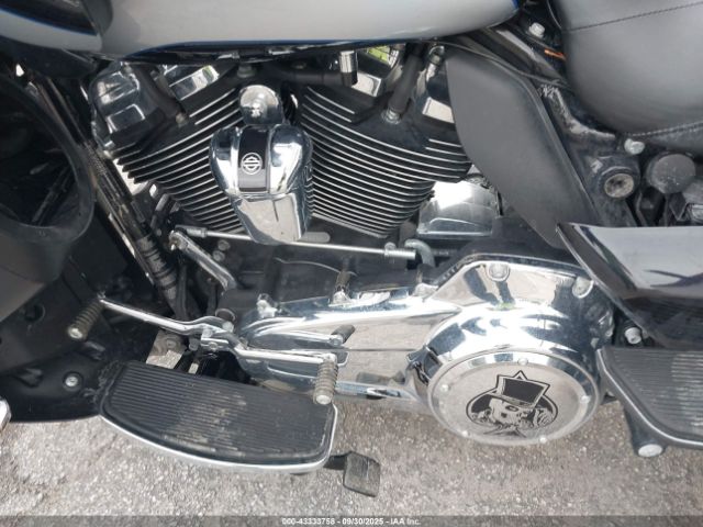 2020 HARLEY-DAVIDSON FLHTCUTG 1HD1MAF11LB854128 Photo 8