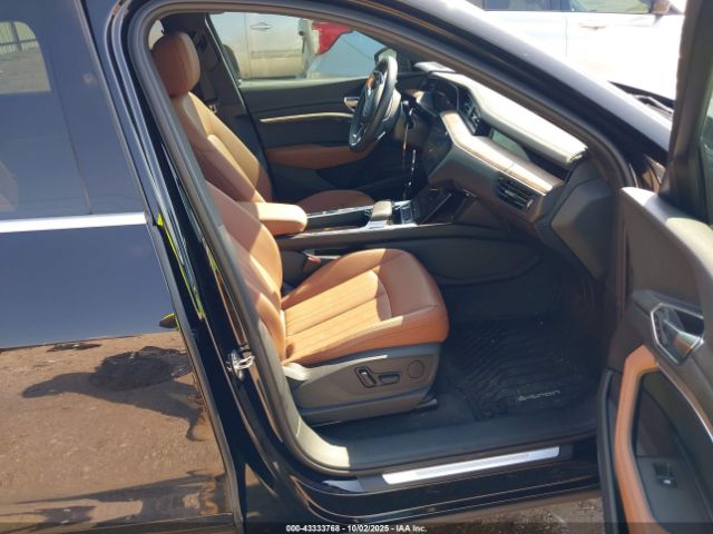 2022 AUDI E-TRON WA1AAAGE0NB013541 Photo 4