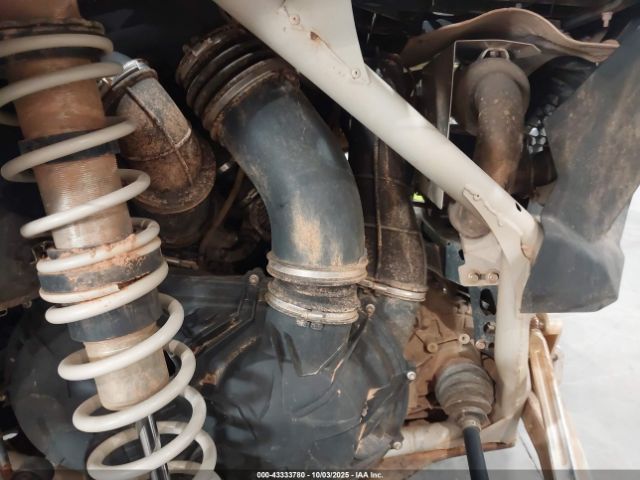 2021 CAN-AM MAVERICK X3 3JBVVAV45MK000733 Photo 8