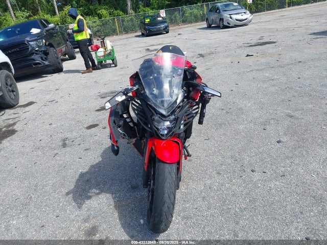 2018 HONDA CBR650 MLHRC7408J5400617 Photo 4