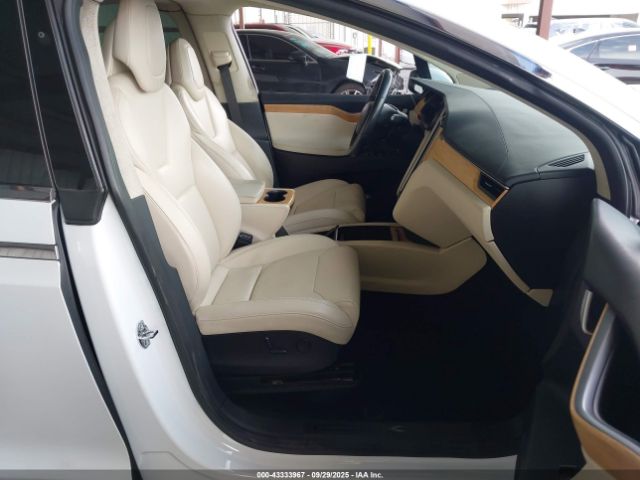 2018 TESLA MODEL X 5YJXCDE24JF120149 Photo 4