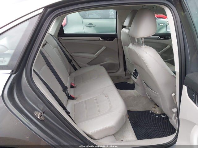 Volkswagen 2014 2014 1VWBT7A34EC032986 Image 8