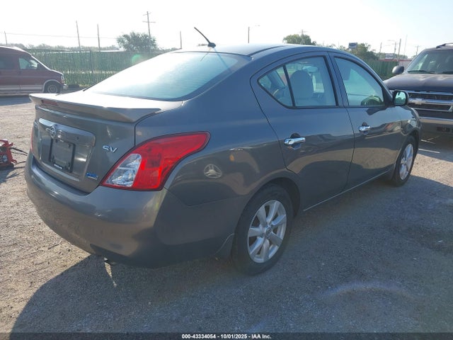 3N1CN7AP2EL801349 Nissan 2014