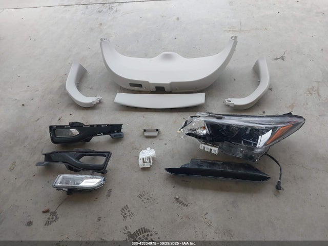 Nissan 2023 2023 1N4CZ1CV2PC552209 Image 12