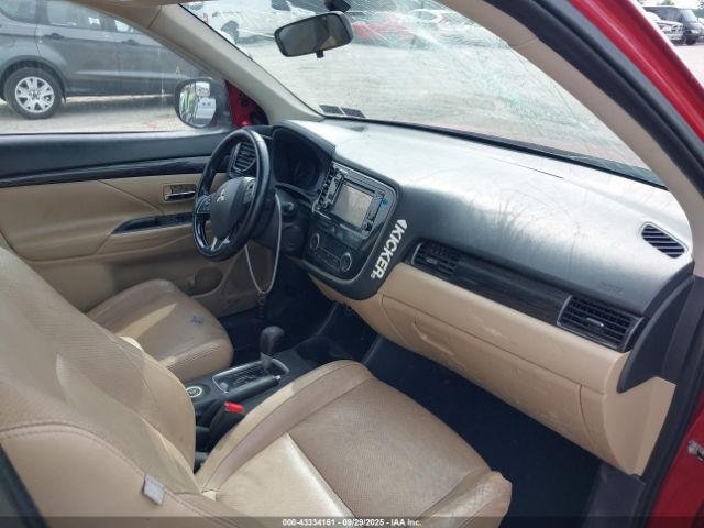 2016 MITSUBISHI OUTLANDER JA4AZ3A30GZ007034 Photo 4