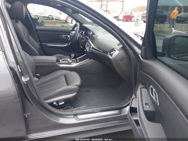 2022 BMW 330I 3MW5R1J01N8C53225 Photo 4