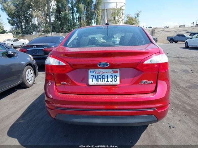 Ford 2015 2015 3FADP4BJ7FM213601 Image 12