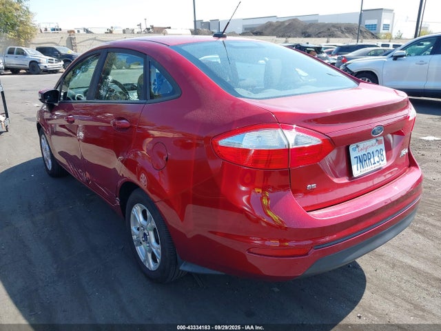 Ford 2015 2015 3FADP4BJ7FM213601 Image 3