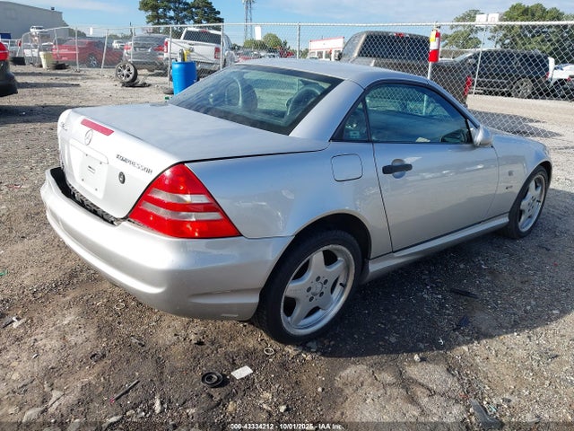 1999 MERCEDES-BENZ SLK 230 WDBKK47F8XF090248 Photo 3