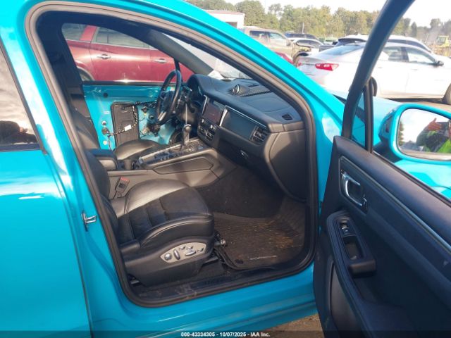 2020 PORSCHE MACAN WP1AG2A54LLB55755 Photo 4