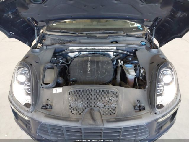 2017 PORSCHE MACAN WP1AA2A50HLB81486 Photo 9