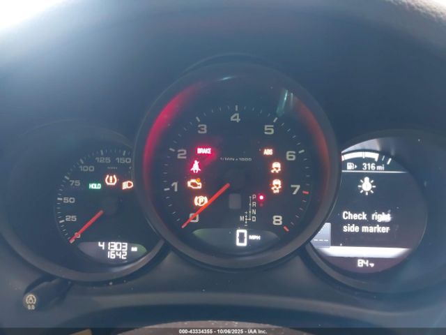 2017 PORSCHE MACAN WP1AA2A50HLB81486 Photo 6