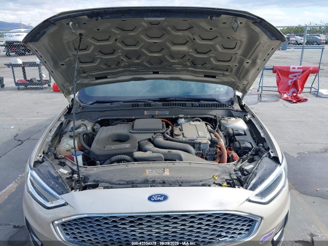 Ford Fusion Energi Titanium 2019 3FA6P0SU1KR216096 Image 10