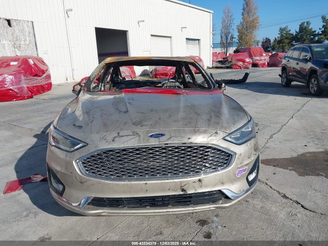 Ford Fusion Energi Titanium 2019 3FA6P0SU1KR216096 Image 11