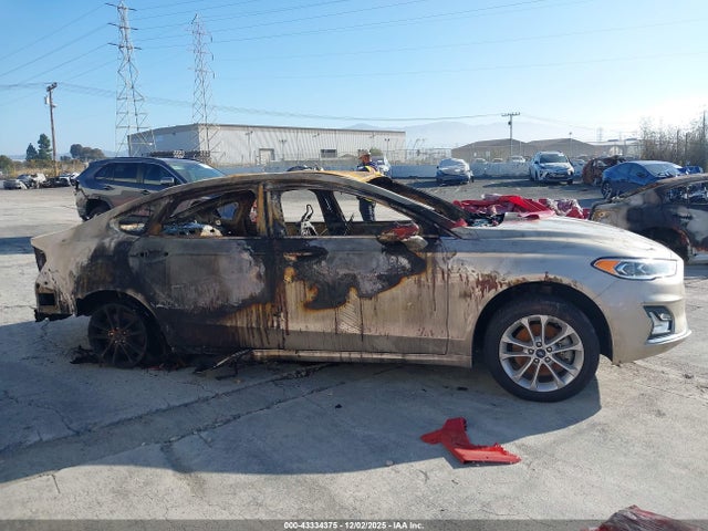 Ford Fusion Energi Titanium 2019 3FA6P0SU1KR216096 Image 12