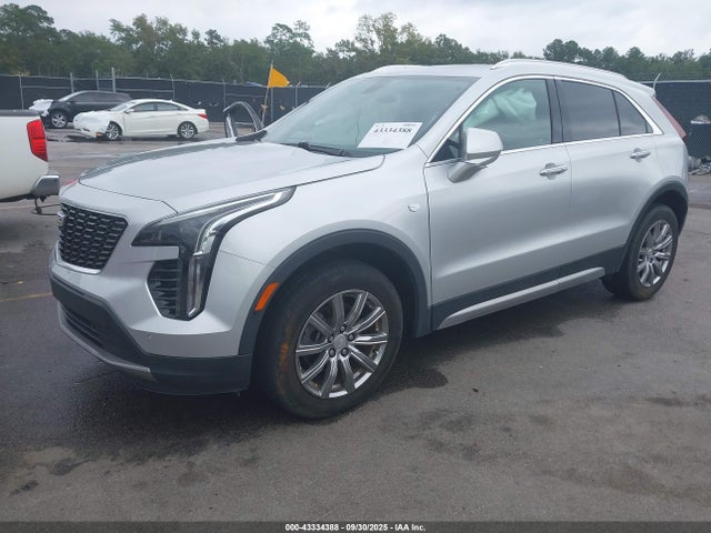 2019 CADILLAC XT4 1GYFZCR43KF196954 Photo 1