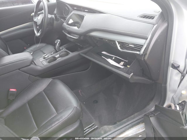 2019 CADILLAC XT4 1GYFZCR43KF196954 Photo 4