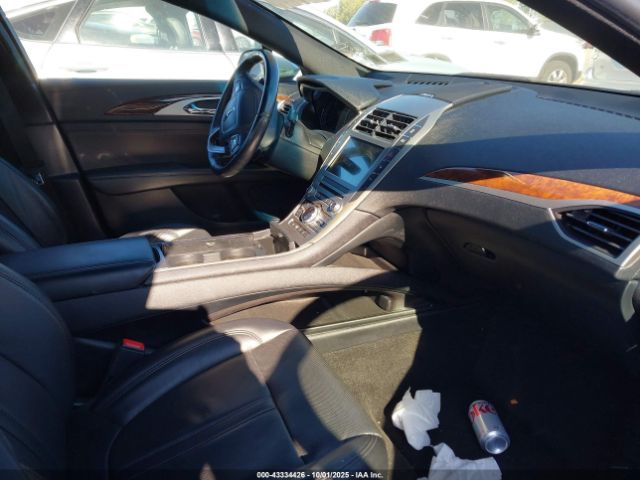 2020 LINCOLN MKZ 3LN6L5F95LR606771 Photo 4