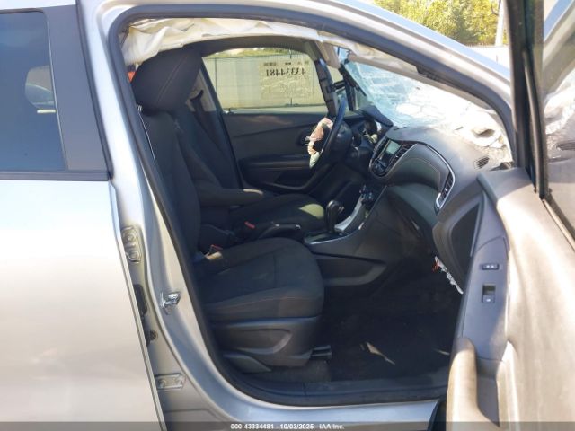 2020 CHEVROLET TRAX KL7CJKSB8LB321410 Photo 4