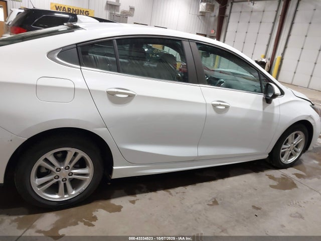 1G1BE5SM5H7112554 Chevrolet Cruze Lt Auto