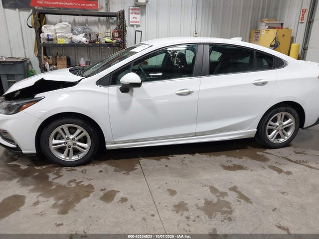 1G1BE5SM5H7112554 Chevrolet Cruze Lt Auto
