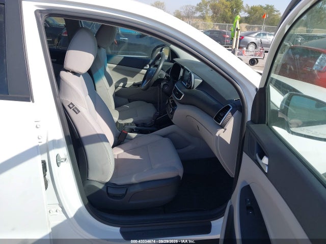 2020 HYUNDAI TUCSON KM8J2CA41LU159538 Photo 4