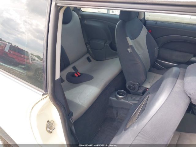 2006 MINI COOPER WMWRC33526TK64879 Photo 7