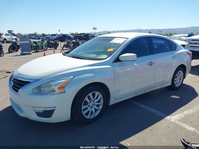 Nissan Altima 2015 1N4AL3AP0FC443058 Image 2