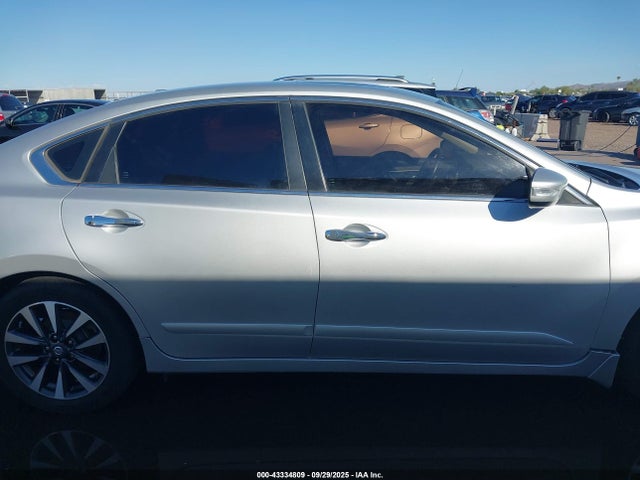 Nissan Altima 2017 1N4AL3AP1HC157402 Image 13
