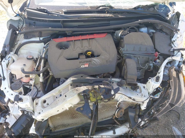 2024 TOYOTA GR COROLLA JTNABAAE2RA008117 Photo 9