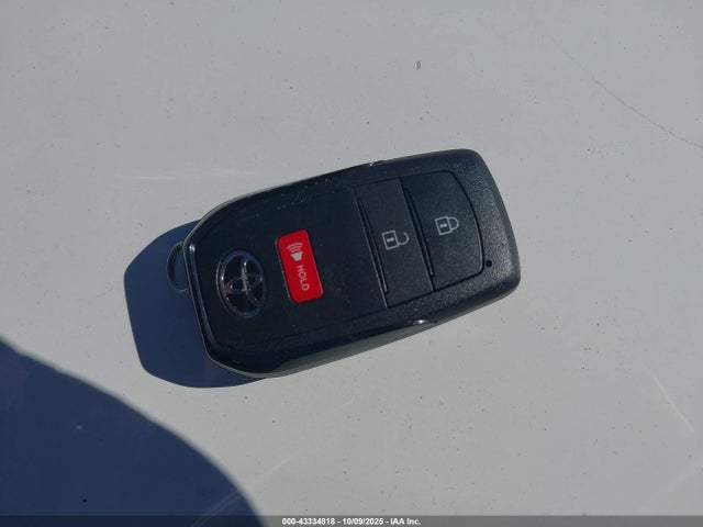 2024 TOYOTA GR COROLLA JTNABAAE2RA008117 Photo 10