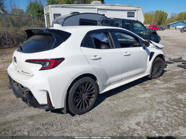 2024 TOYOTA GR COROLLA JTNABAAE2RA008117 Photo 3