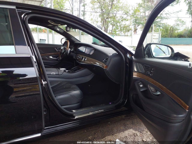 2015 MERCEDES-BENZ S 550 WDDUG8CB7FA121223 Photo 4