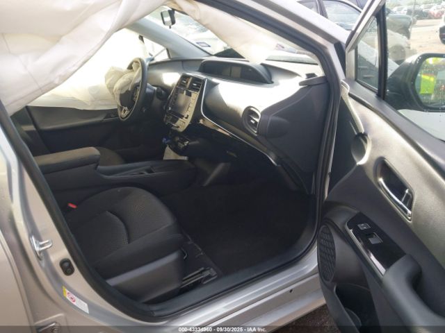 2022 TOYOTA PRIUS JTDKAMFU7N3183510 Photo 4