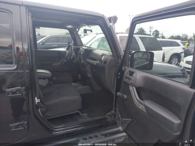 2015 JEEP WRANGLER UNLIMITED 1C4BJWDGXFL569817 Photo 4