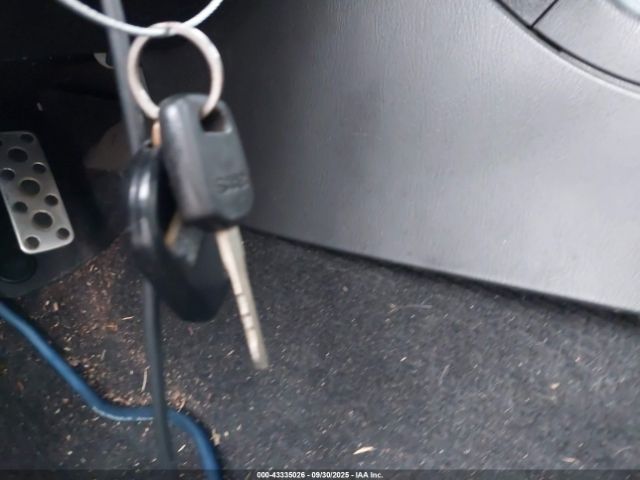 2005 SAAB 9-2X JF4GG22665G052666 Photo 10