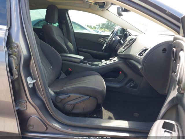 2015 CHRYSLER 200 1C3CCCAB8FN722483 Photo 4