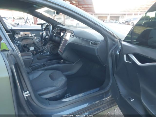 2016 TESLA MODEL S 5YJSA1E10GF148495 Photo 4