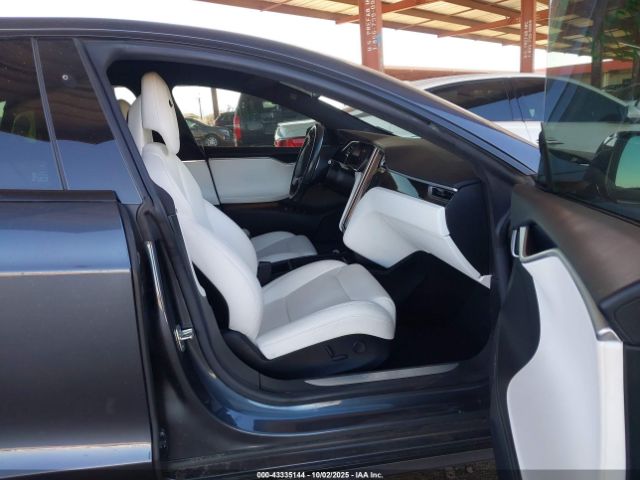 2017 TESLA MODEL S 5YJSA1E20HF222248 Photo 4